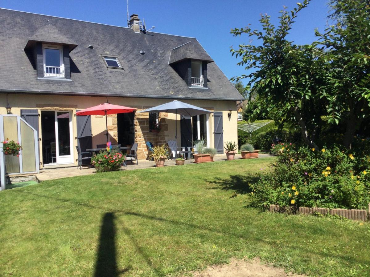 Coup De Coeur Assure ! Calm Comme A La Maison ! Maison Spacieuse Avec Grande Terrasse Pour 2 A 5 Personnes Proximite Granville Et Mer Avec Wifi Et Parking Gratuits ภายนอก รูปภาพ